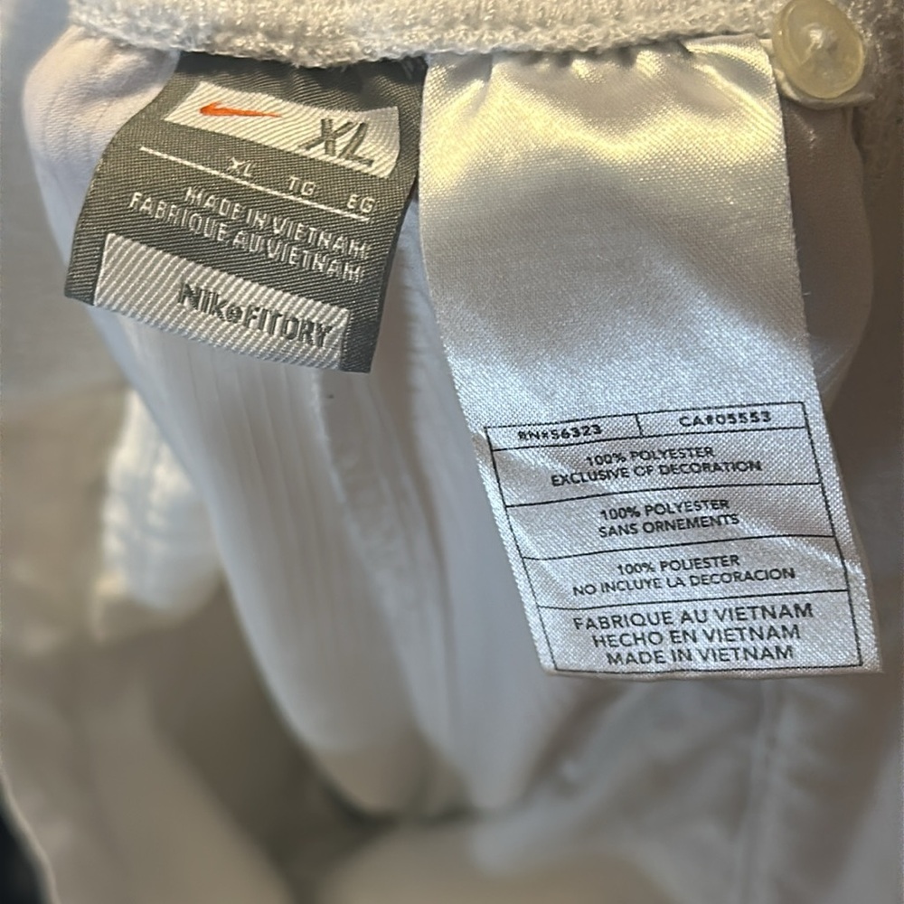 Nike Y2K White Men's Shorts with gray line - Picture 10 of 11